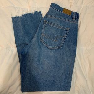 American Eagle Mom Jeans